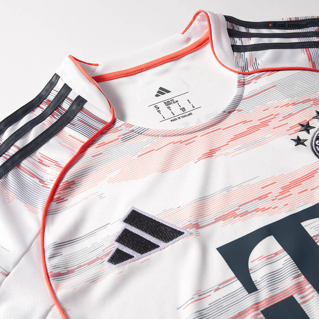 Bayern München Herren Auswärtstrikot Fan Version 3-teilig 2025/26