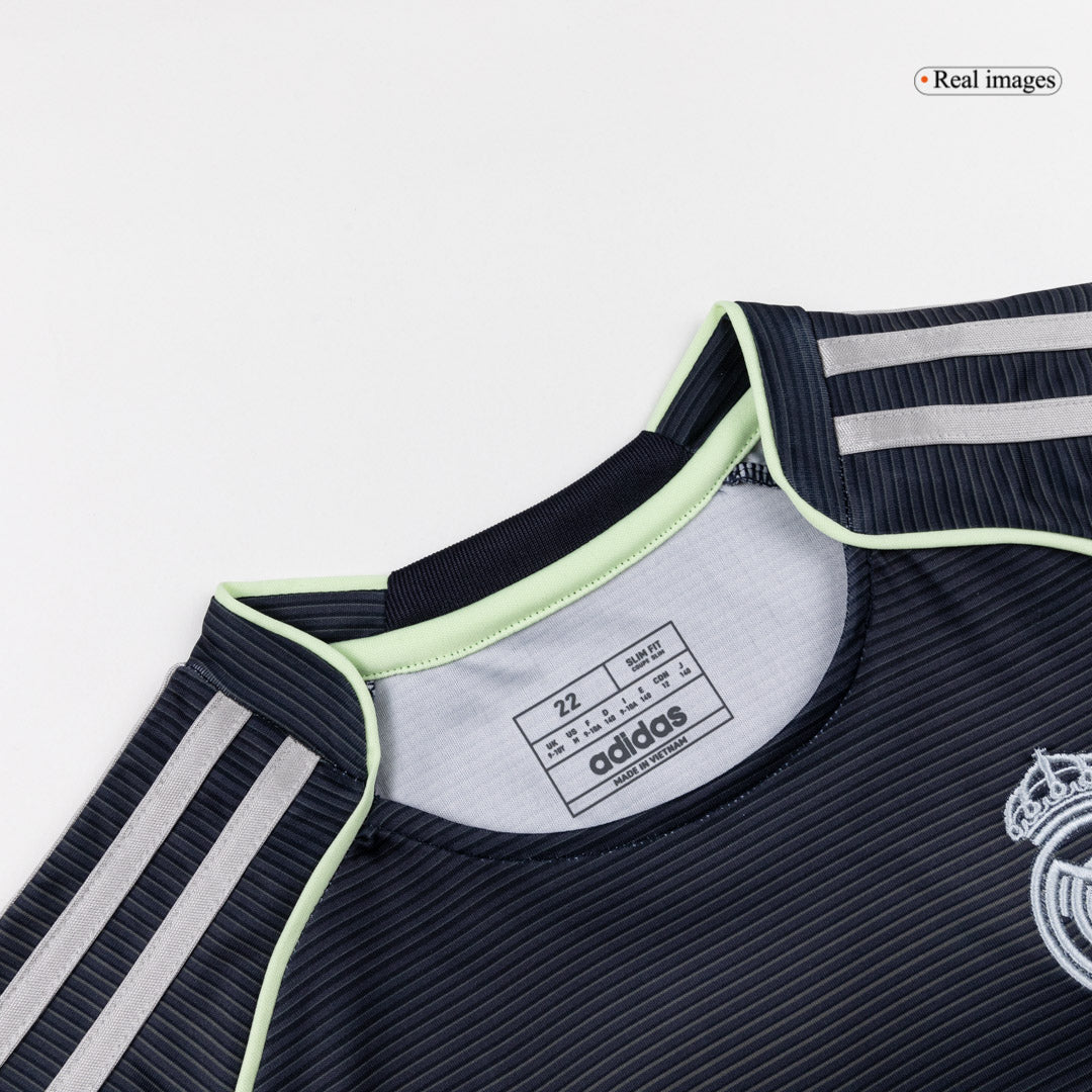 Real Madrid Kinder Auswärtstrikot 2-teilig Set 2025/26