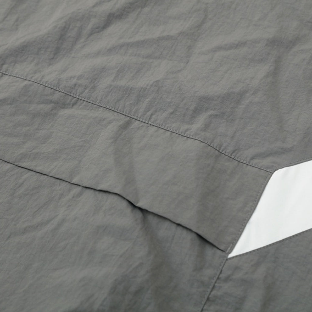 Real Madrid Windjacke 2025/26 Gray