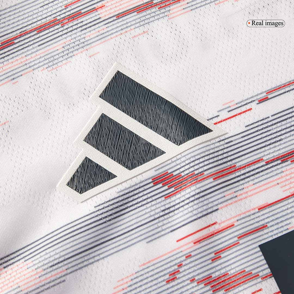 Bayern München Auswärtstrikot 2025/26 Spieler-Version OLISE #17