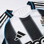 Newcastle United Heimtrikot 2025/26 Spieler-Version