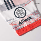 Bayern München Auswärtstrikot 2025/26 Spieler-Version OLISE #17