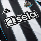 Newcastle United Heimtrikot 2025/26 Spieler-Version