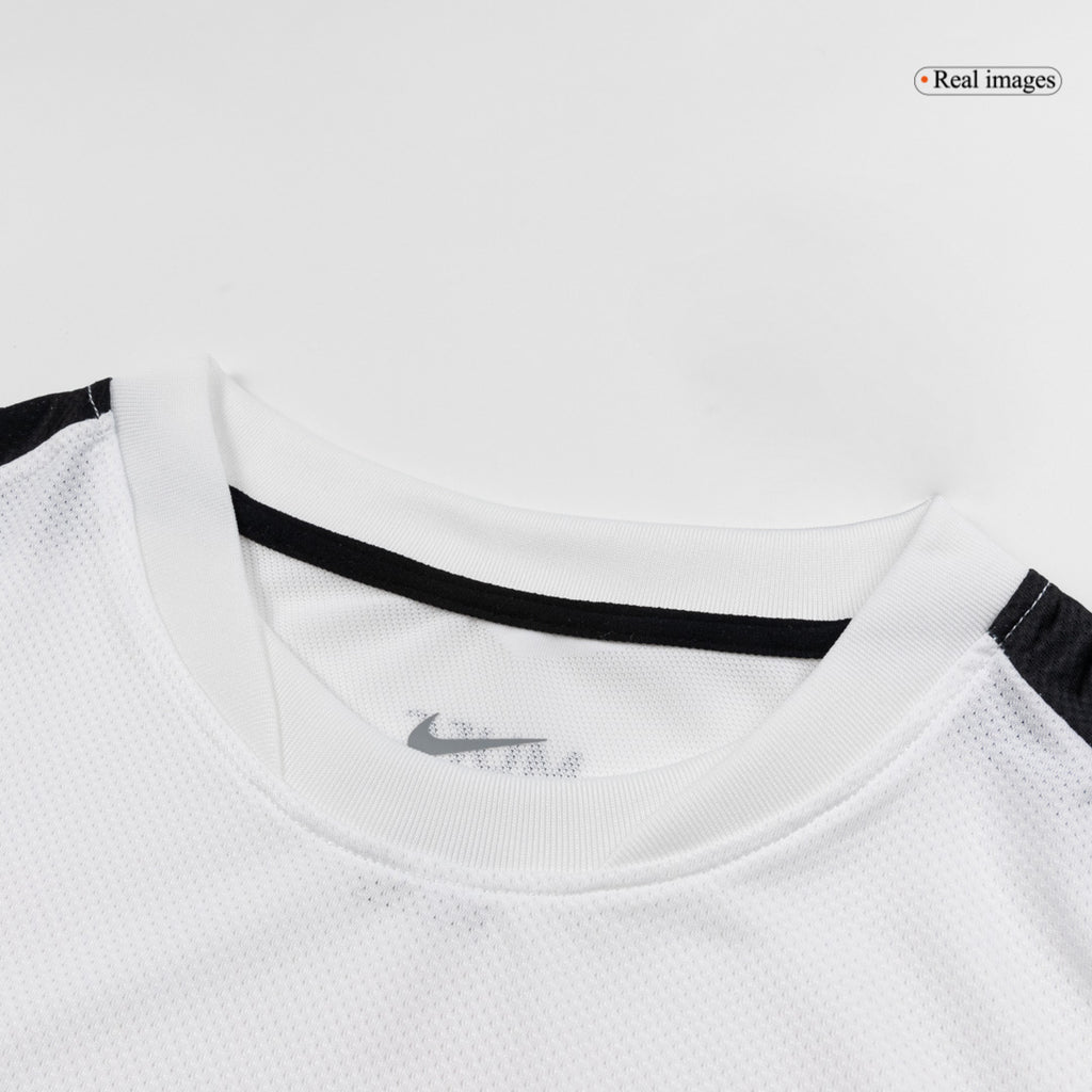 Manchester United Retro Auswärtstrikot 2010/11