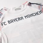 Bayern München Auswärtstrikot 2025/26 Spieler-Version