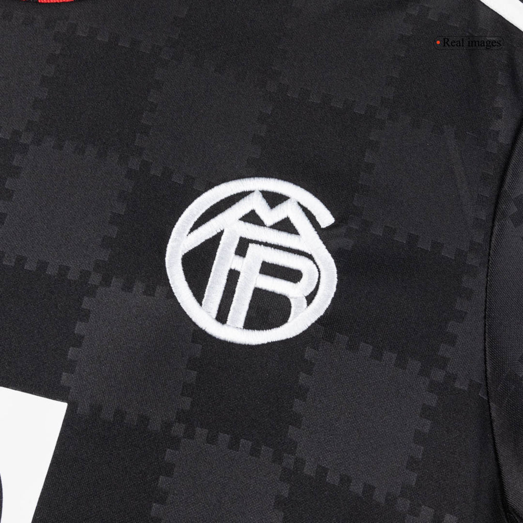 Bayern München Ausweichtrikot 2025/26 Fan-Version KIMMICH #6