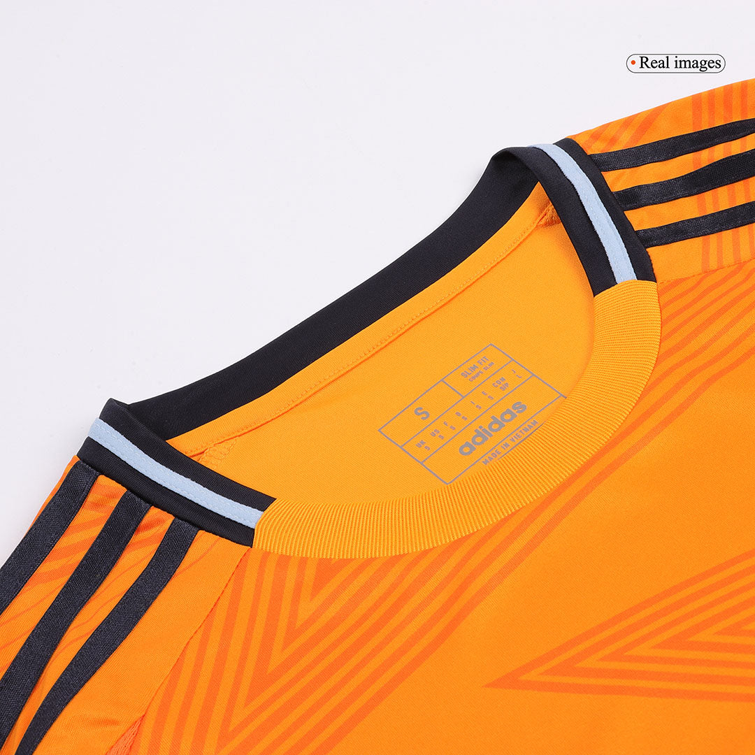Real Madrid Auswärtstrikot 2024/25 Fan-Version VINI JR. #7