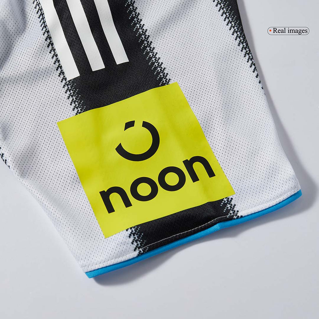 Newcastle United Heimtrikot 2025/26 Spieler-Version